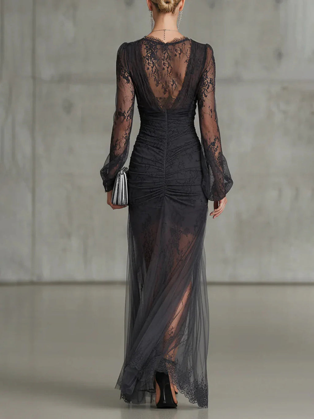Adriana | Vestito in Pizzo con Apertura