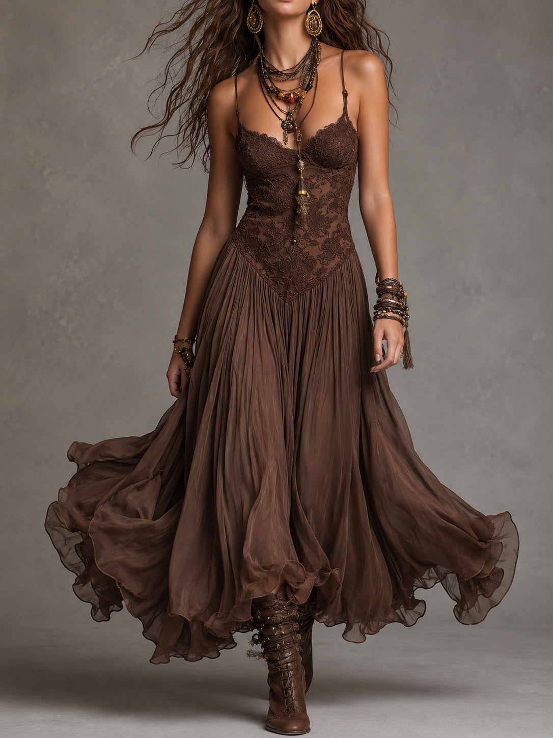 Vienna | Abito Marrone in Pizzo e Chiffon
