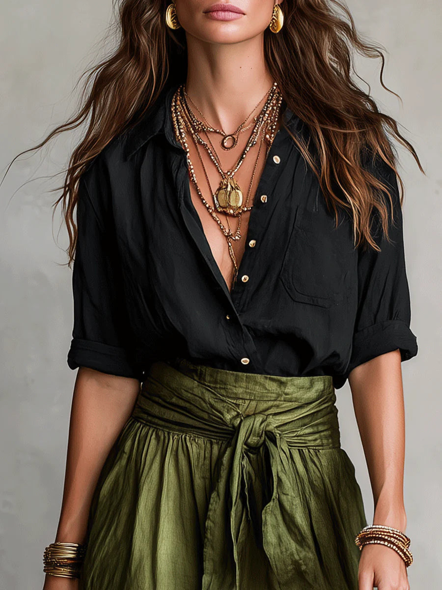 Set di Due Pezzi: Camicia Nera e Gonna Midi Verde Oliva